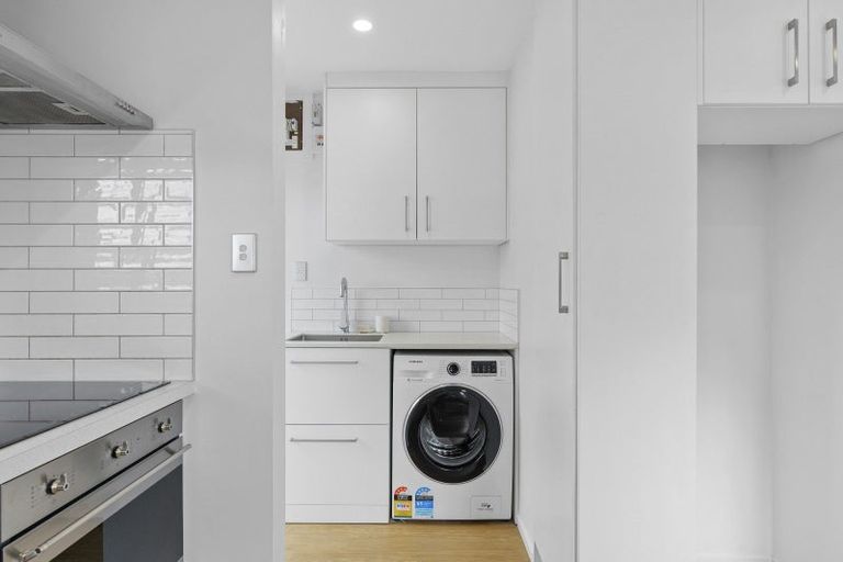 Photo of property in 2/60a Somme Street, St Albans, Christchurch, 8014