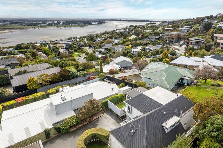 Photo of property in 2/79 Cannon Hill Crescent, Mount Pleasant, Christchurch, 8081