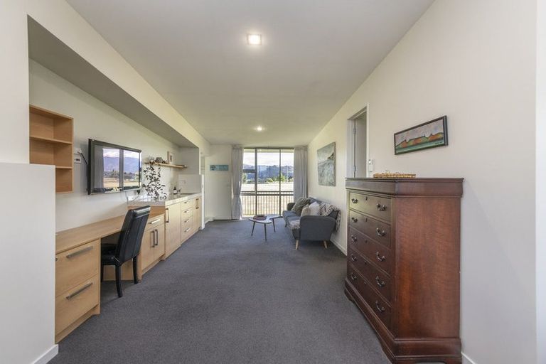 Photo of property in 9 Sunhaven Cove, Cromwell, 9310