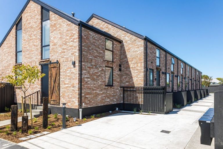 Photo of property in 3/196 Hills Road, Edgeware, Christchurch, 8013