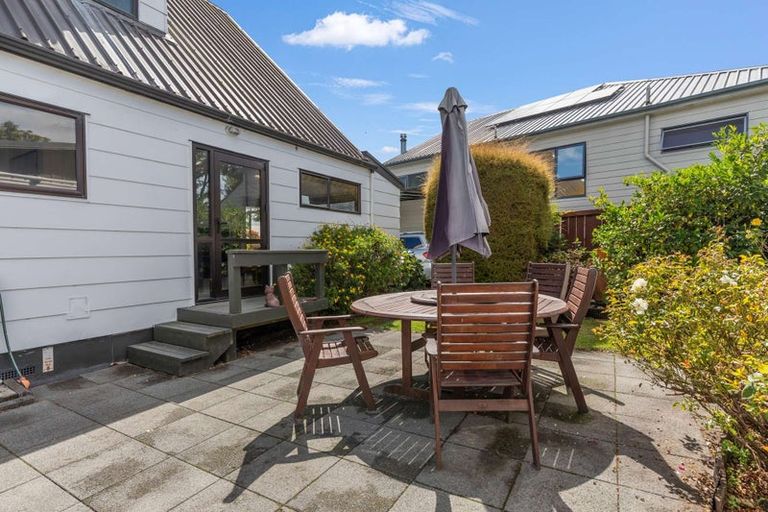 Photo of property in 26 Aquarius Drive, Kawaha Point, Rotorua, 3010