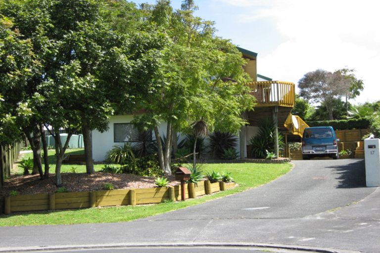 Photo of property in 15 Tokay Place, Huapai, Kumeu, 0810