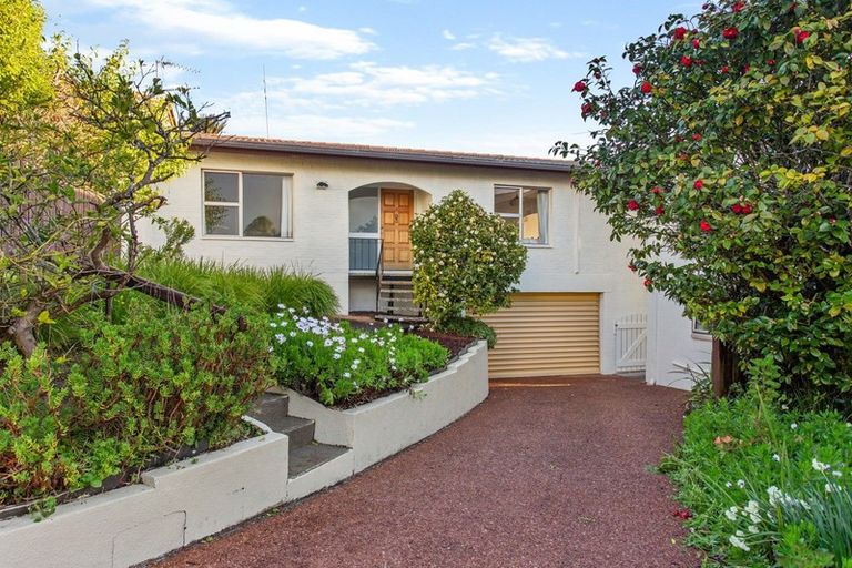 Photo of property in 15c Aratonga Avenue, Greenlane, Auckland, 1051