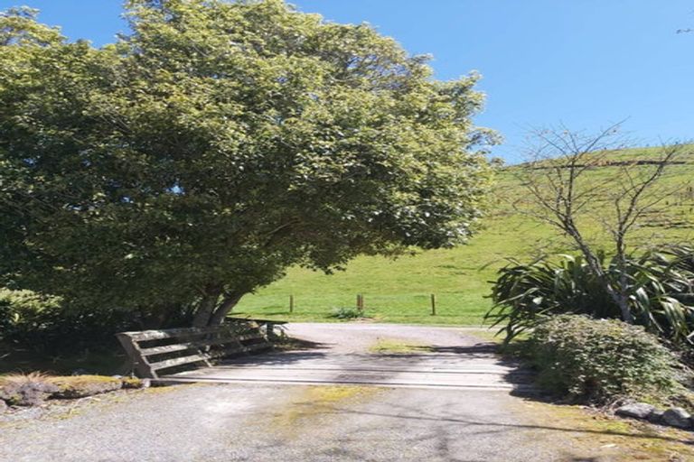 Photo of property in 202 Whangamata Road, Kinloch, Taupo, 3377