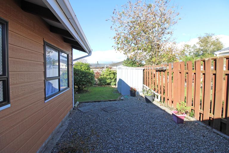 Photo of property in 5a Clifton Avenue, Carterton, 5713