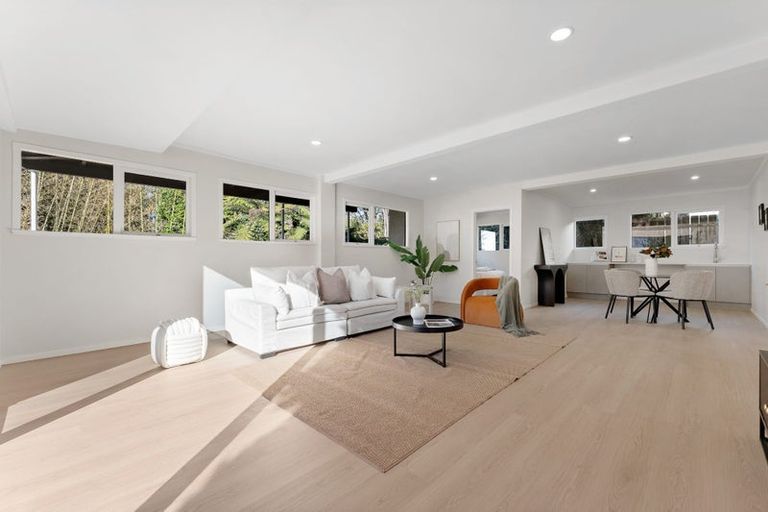 Photo of property in 137 Albany Highway, Unsworth Heights, Auckland, 0632