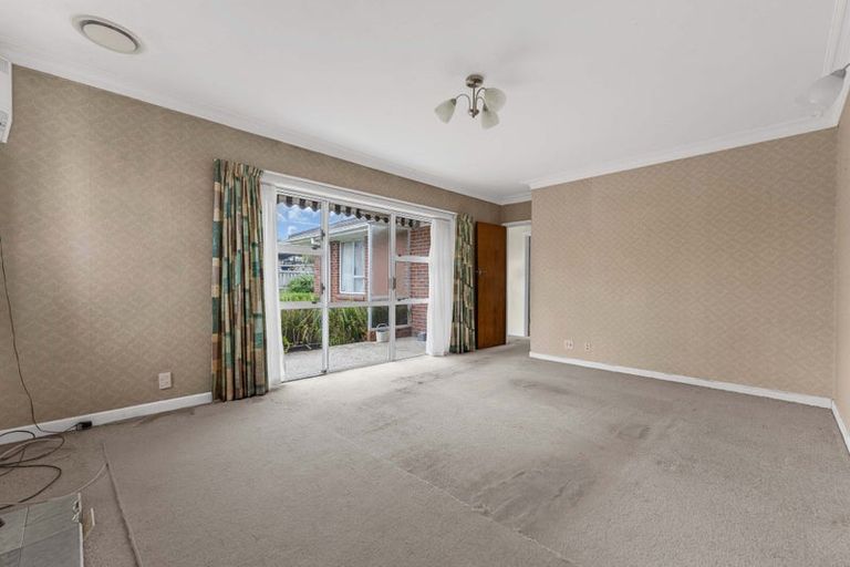 Photo of property in 30 Abbotleigh Avenue, Te Atatu Peninsula, Auckland, 0610