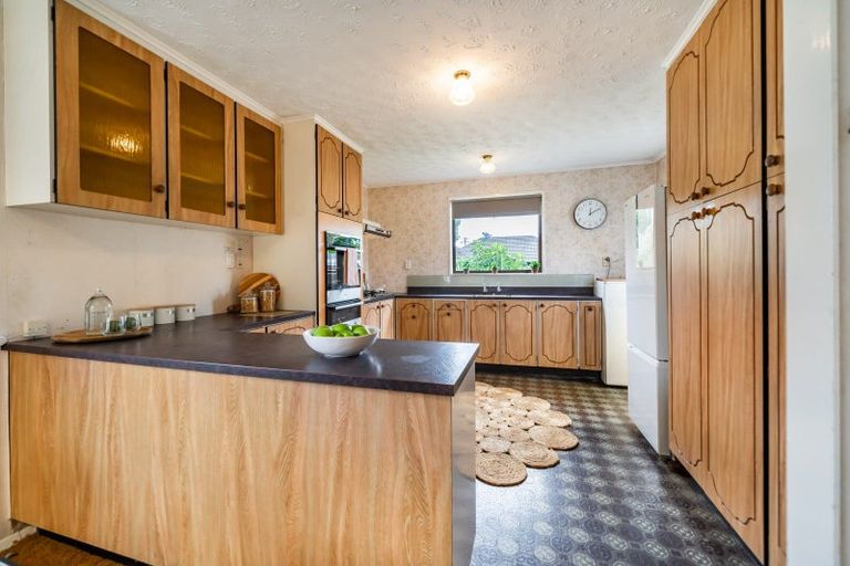 Photo of property in 23 Routley Crescent, Elderslea, Upper Hutt, 5018