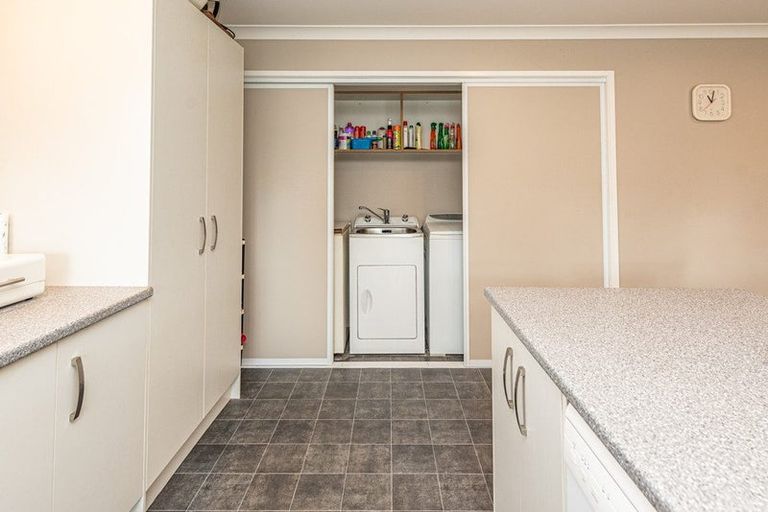 Photo of property in 12 George Street, Aramoho, Whanganui, 4500