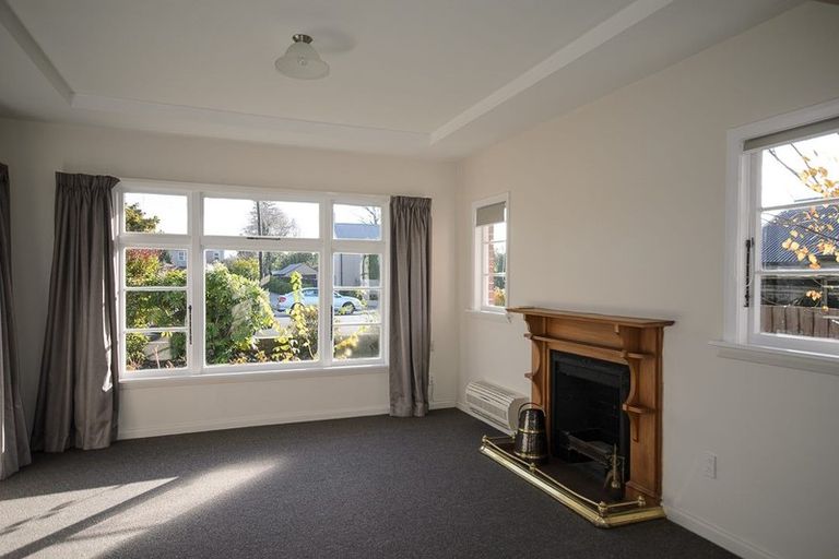 Photo of property in 16 Plynlimon Road, Fendalton, Christchurch, 8052