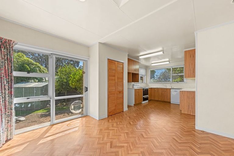Photo of property in 91 Manu Crescent, Upper Vogeltown, New Plymouth, 4310