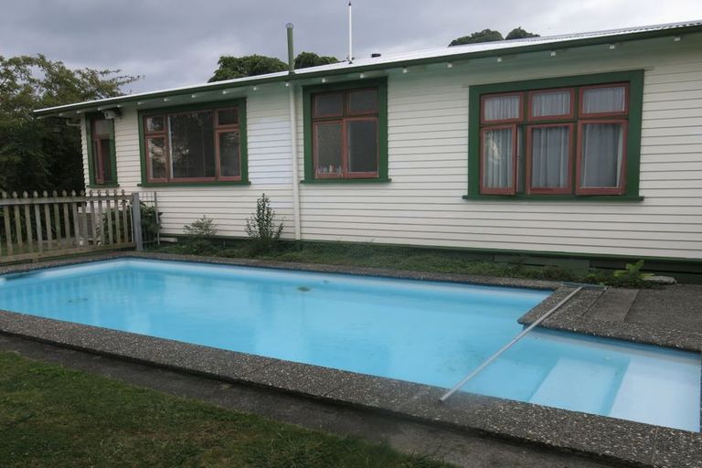 Photo of property in 1001 Heretaunga Street East, Parkvale, Hastings, 4122