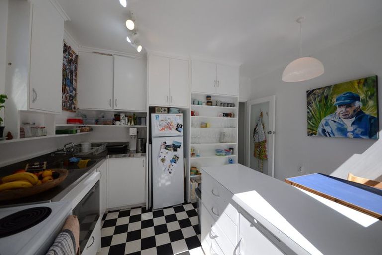 Photo of property in 34 Rawhiti Terrace, Kelburn, Wellington, 6012