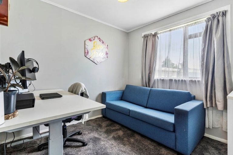 Photo of property in 35 Dominion Road, Papakura, 2110