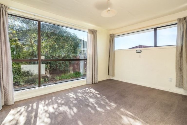 Photo of property in 190 Withells Road, Avonhead, Christchurch, 8042