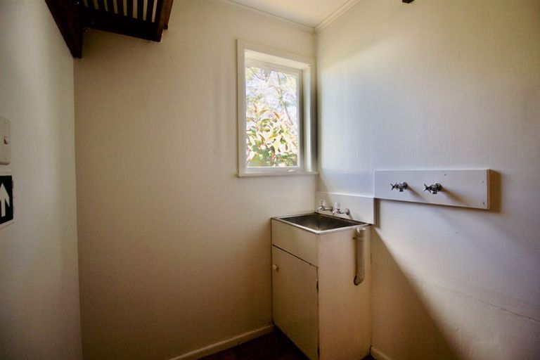 Photo of property in 5 Norman Road, Titirangi, Auckland, 0604