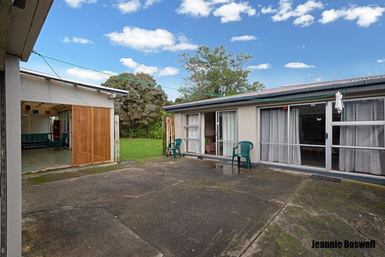 Photo of property in 16 Roy Street, Palmerston North, 4410
