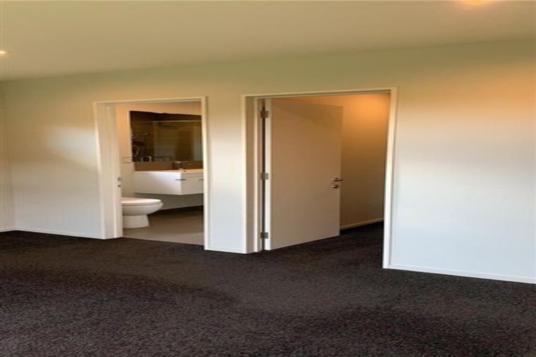 Photo of property in 8 Urihia Street, Marshland, Christchurch, 8083