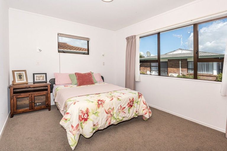 Photo of property in 11 Third Avenue, Avenues, Whangarei, 0110
