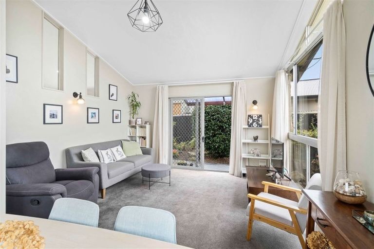 Photo of property in 9b Westmorland Place, Bishopdale, Christchurch, 8053