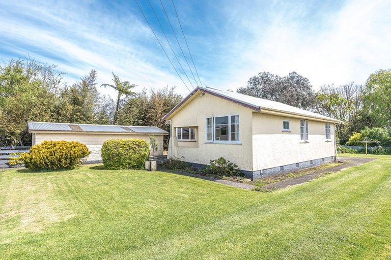 Photo of property in 10 Oturi Road, Waverley, 4510