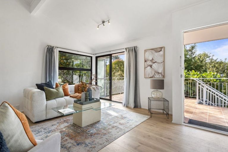 Photo of property in 2/28 Marina Road, Torbay, Auckland, 0630