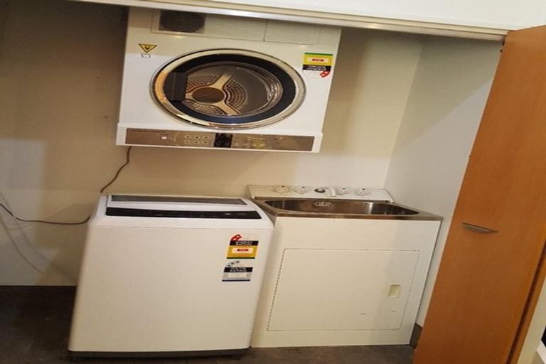 Photo of property in 7a/8 Quay Street, Auckland Central, Auckland, 1010