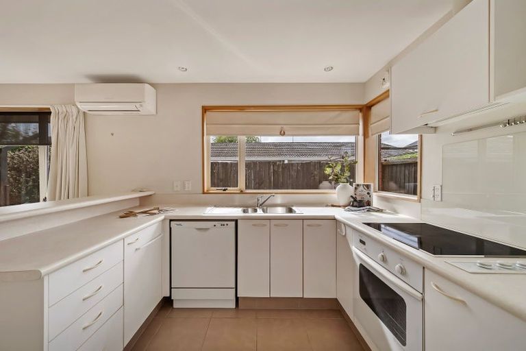 Photo of property in 2/15 Dilworth Street, Riccarton, Christchurch, 8011