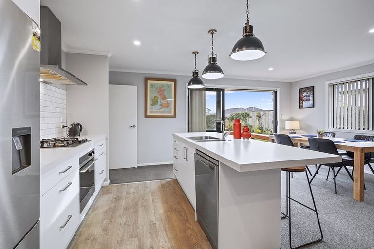 Photo of property in 13 Kimbolton Street, Rototuna North, Hamilton, 3210