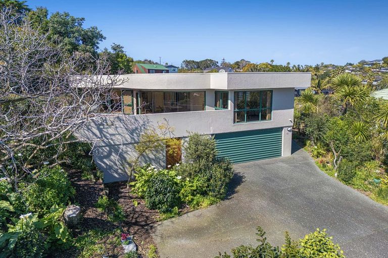 Photo of property in 13 Jelas Road, Red Beach, 0932