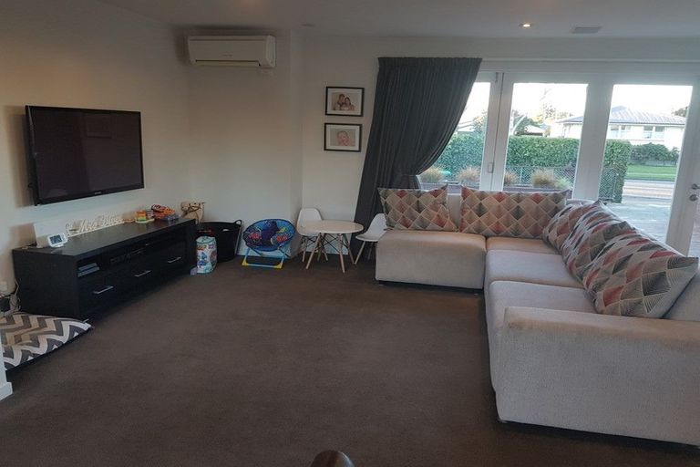 Photo of property in 11 Saint Ives Street, Harewood, Christchurch, 8051