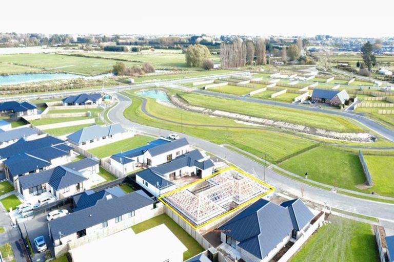 Photo of property in 20 Paradise Way, Halswell, Christchurch, 8025