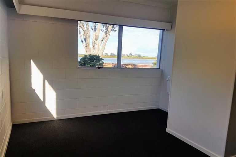 Photo of property in 582 Weymouth Road, Weymouth, Auckland, 2103