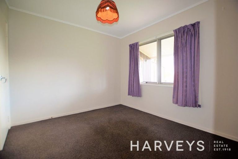 Photo of property in 6 Hiseman Lane, Henderson, Auckland, 0612