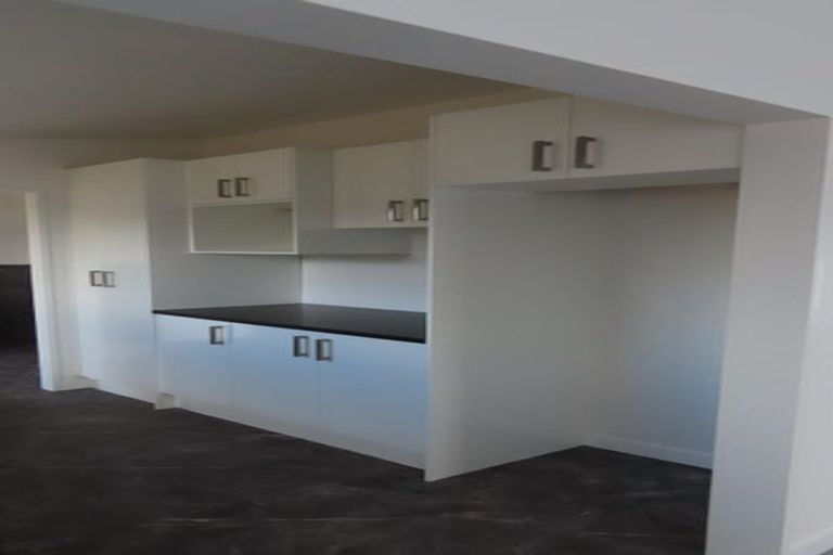 Photo of property in 77 Chichester Drive, Rosehill, Papakura, 2113