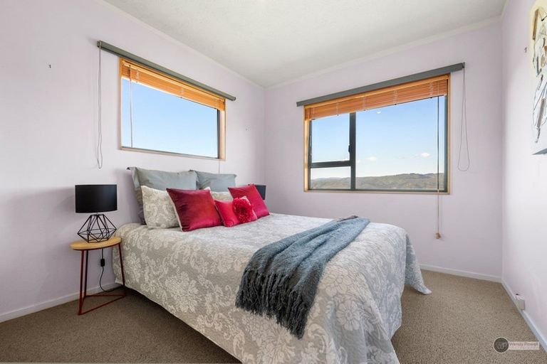 Photo of property in 41 Pekanga Road, Normandale, Lower Hutt, 5010