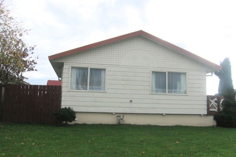 Photo of property in 8 Emmerdale Mews, Highbury, Palmerston North, 4412