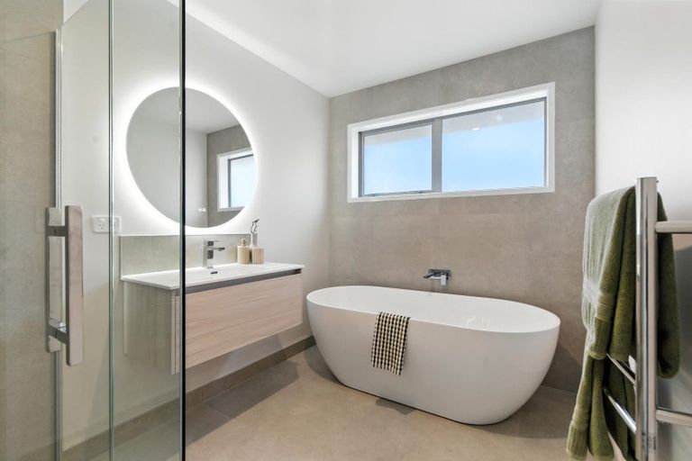 Photo of property in 9 Silverwood Lane, Leamington, Cambridge, 3495