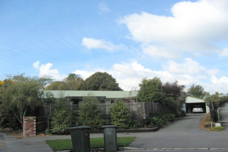 Photo of property in 19 Seagrave Place, Ilam, Christchurch, 8041