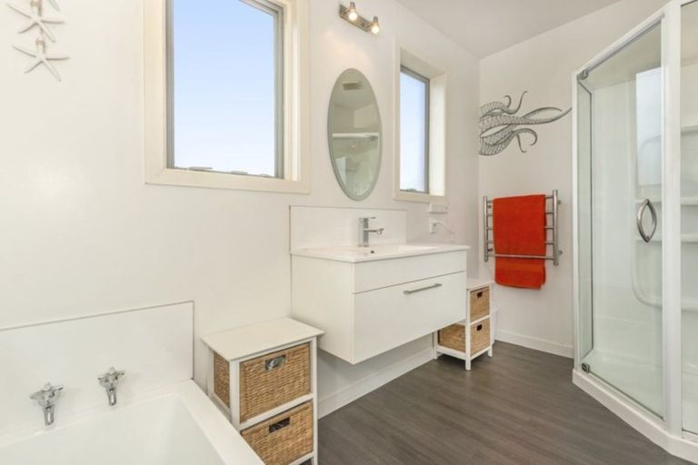 Photo of property in 28 Ngarimu Street, Avonside, Christchurch, 8061