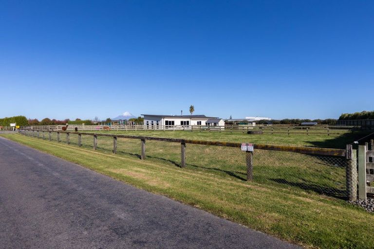 Photo of property in 270 Turangi Road, Tikorangi, Waitara, 4383