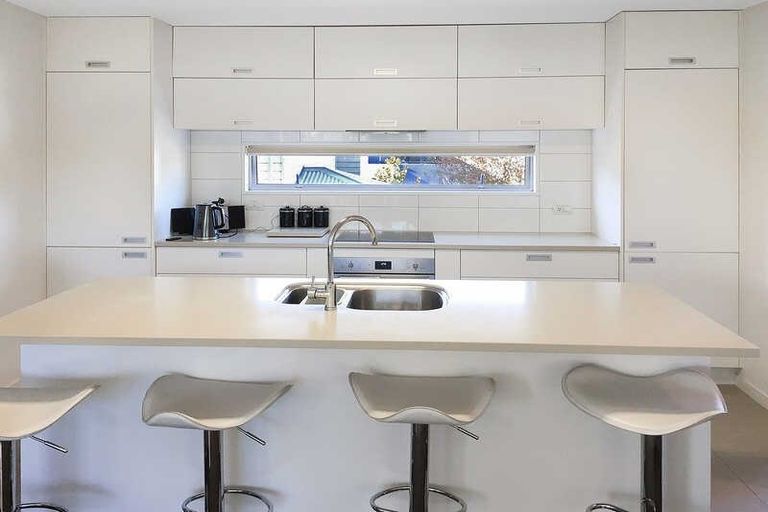 Photo of property in 2/63 Burke Street, Addington, Christchurch, 8024