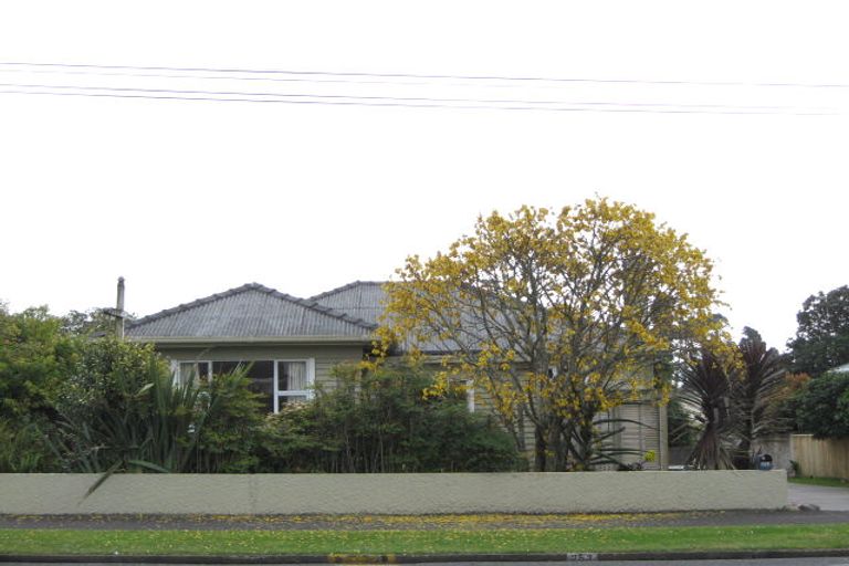 Photo of property in 252 Coronation Avenue, Welbourn, New Plymouth, 4310