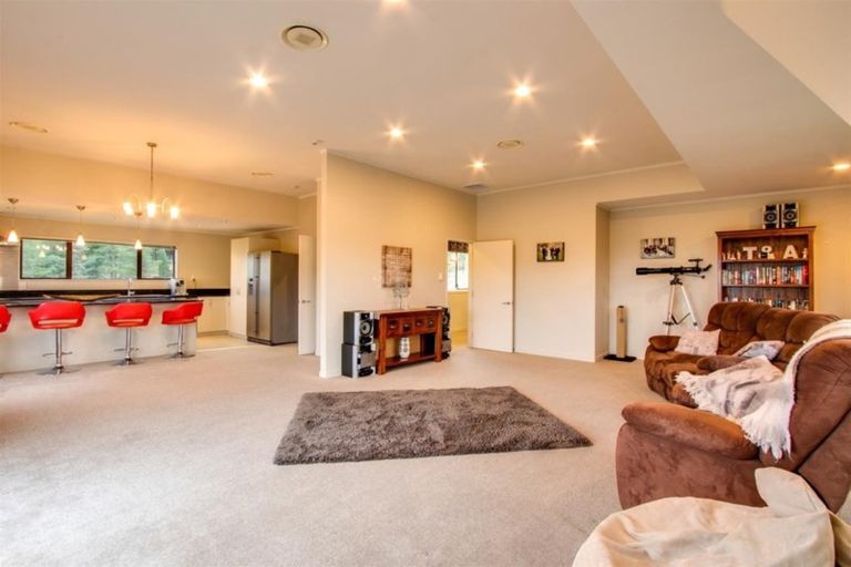 Photo of property in 21 Rochfort Road, Kahuranaki, Havelock North, 4295