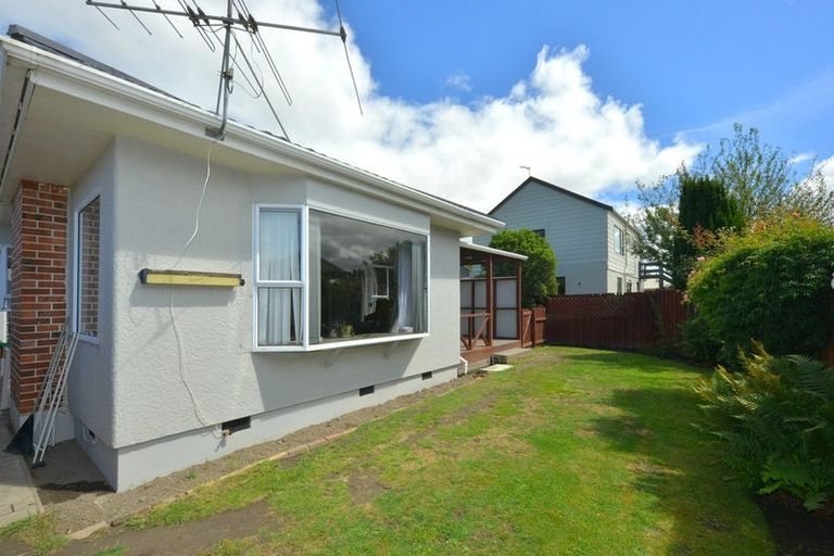 Photo of property in 1/104 Yaldhurst Road, Sockburn, Christchurch, 8042