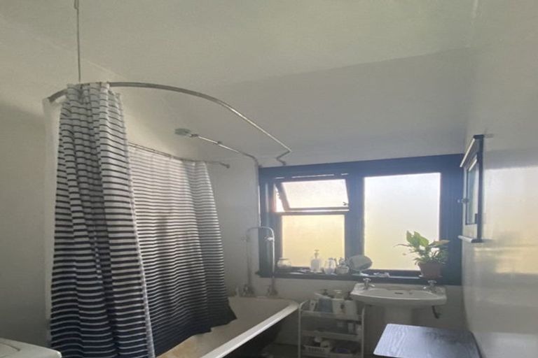 Photo of property in 147 Upland Road, Kelburn, Wellington, 6012