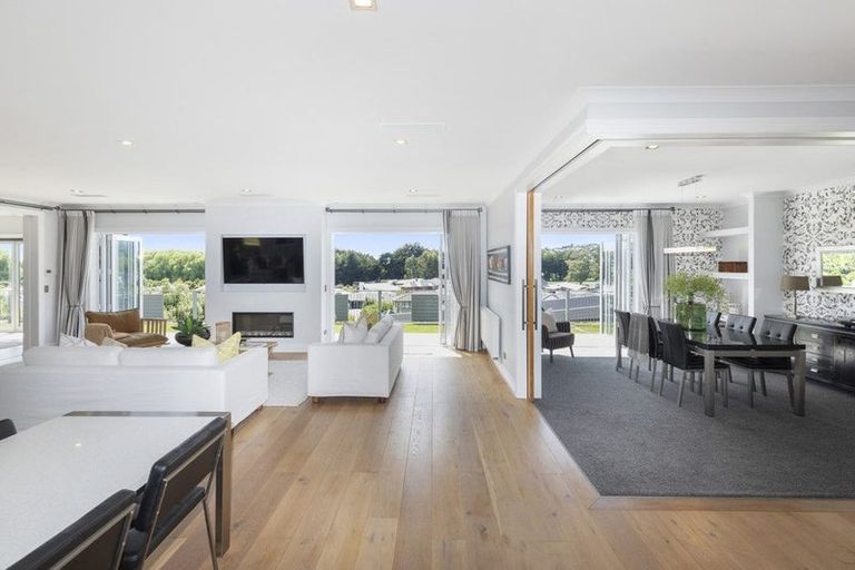 Photo of property in 6 Rushden Rise, Westmorland, Christchurch, 8025