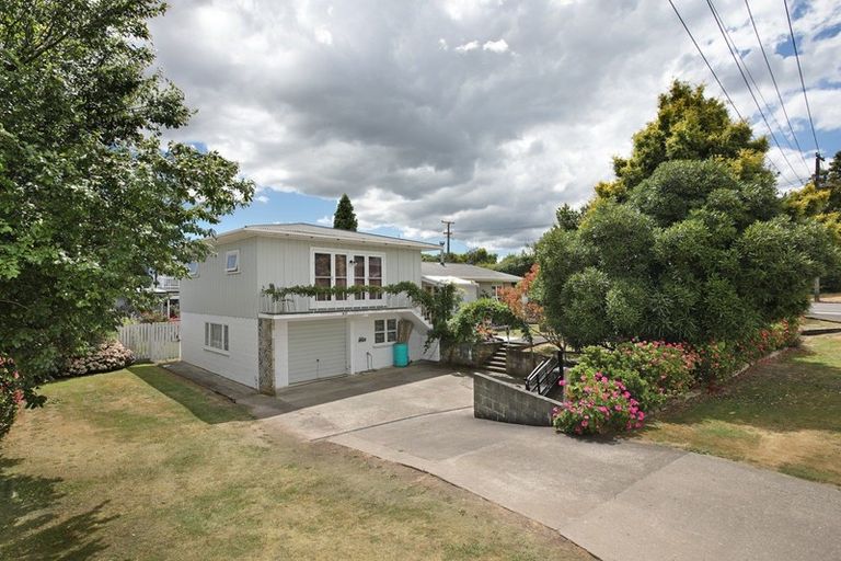 Photo of property in 20 Grey Street, Marton, 4710