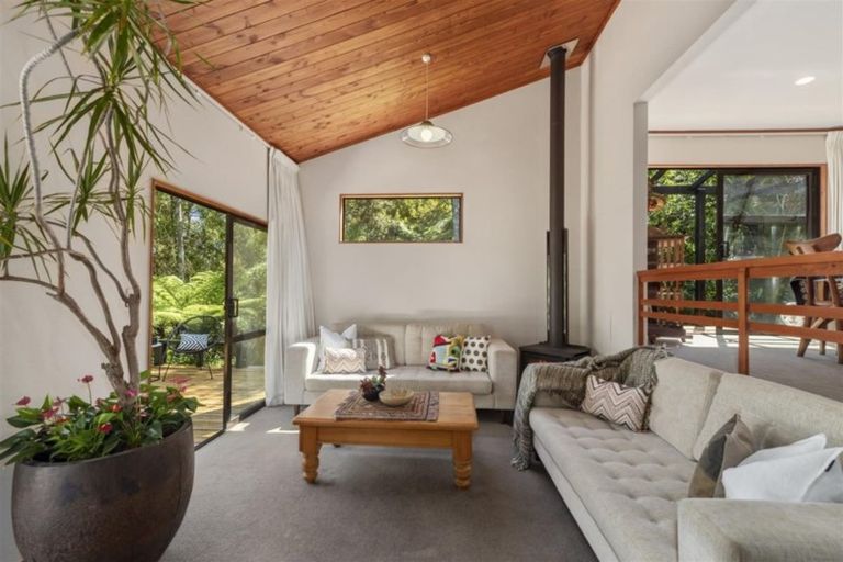 Photo of property in 12 Kaihu Street, Northcote, Auckland, 0627