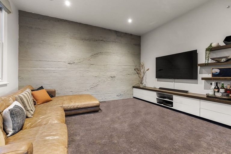 Photo of property in 23 Cheltenham Road, Devonport, Auckland, 0624